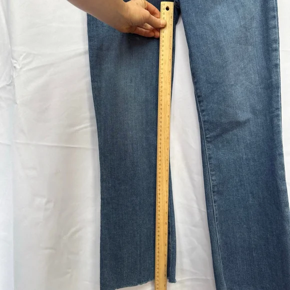 PAIGE Crop Flare Jeans Women’s Rory Raw Hem Size 25 Medium Wash NWT - Picture 7 of 7
